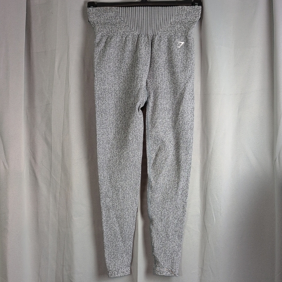 Gymshark Gray Leggings with Stretchy Fit and Elastic Waistband - Picture 5 of 8